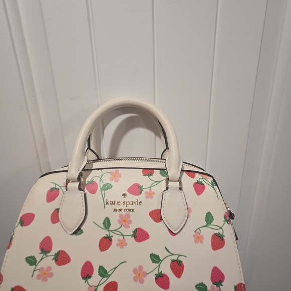 Kate Spade Cream Strawberry Print Women's Bag - Picture 7 of 7